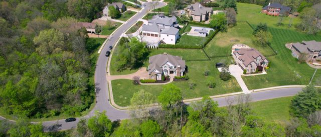 1000 Morchella Private Way, Hendersonville, TN 37075