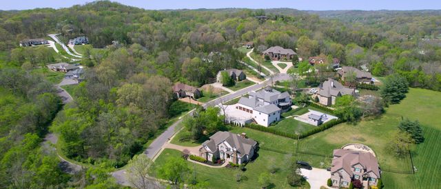 1000 Morchella Private Way, Hendersonville, TN 37075