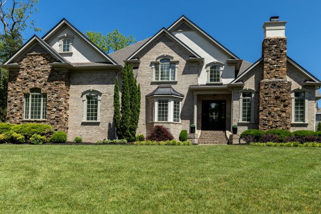 1000 Morchella Private Way, Hendersonville, TN 37075