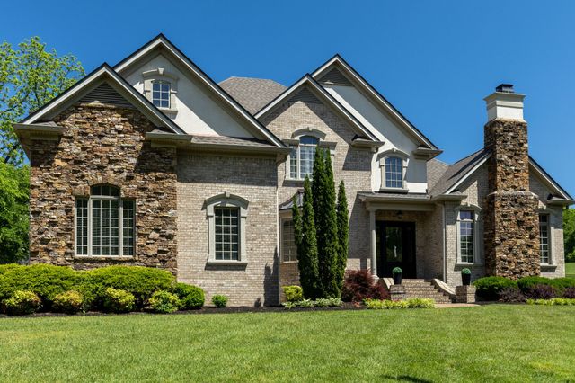 1000 Morchella Private Way, Hendersonville, TN 37075