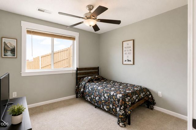 1144 Highlands Drive, Eagle Point, OR 97524