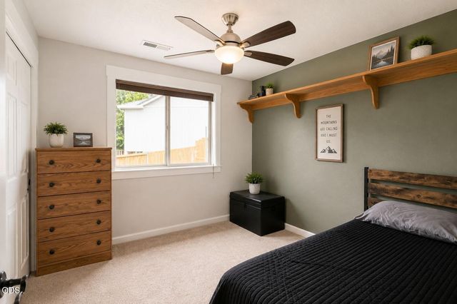 1144 Highlands Drive, Eagle Point, OR 97524