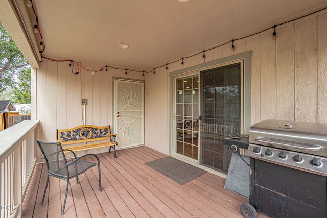 1144 Highlands Drive, Eagle Point, OR 97524