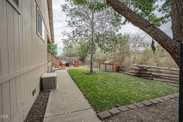 1144 Highlands Drive, Eagle Point, OR 97524