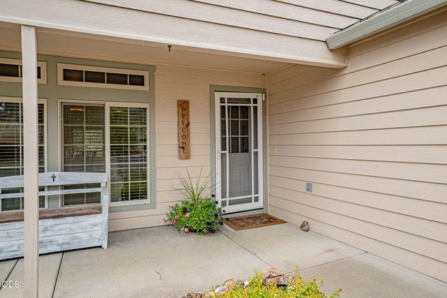 1144 Highlands Drive, Eagle Point, OR 97524