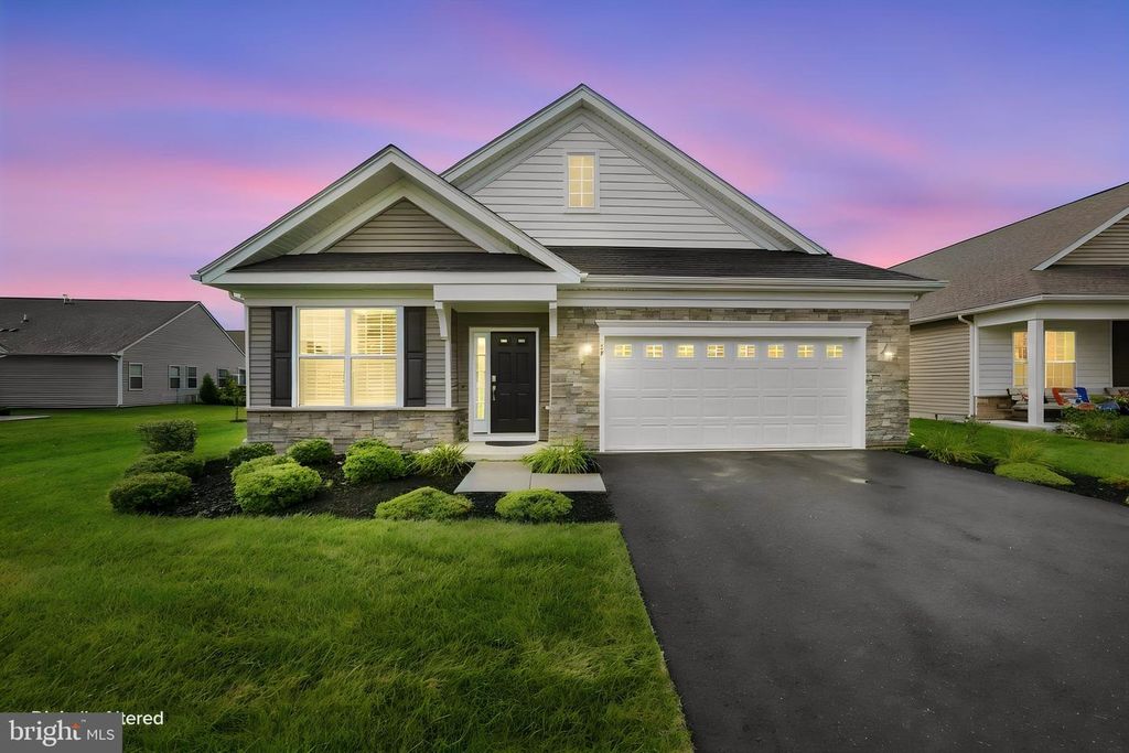 29 COLISEUM DR, EASTAMPTON, NJ 08060 — exterior
