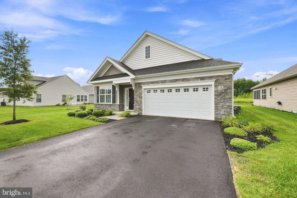 29 COLISEUM DR, EASTAMPTON, NJ 08060 — photo 5