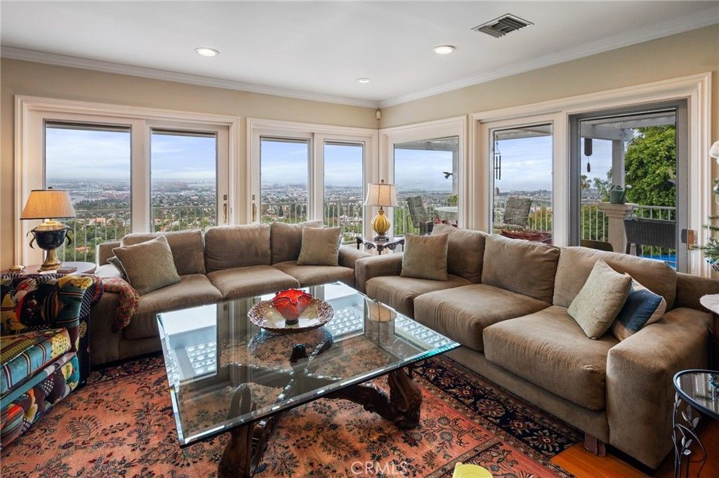 Image 10 of property listing at 6309 Via Colinita, Rancho Palos Verdes, CA 90275