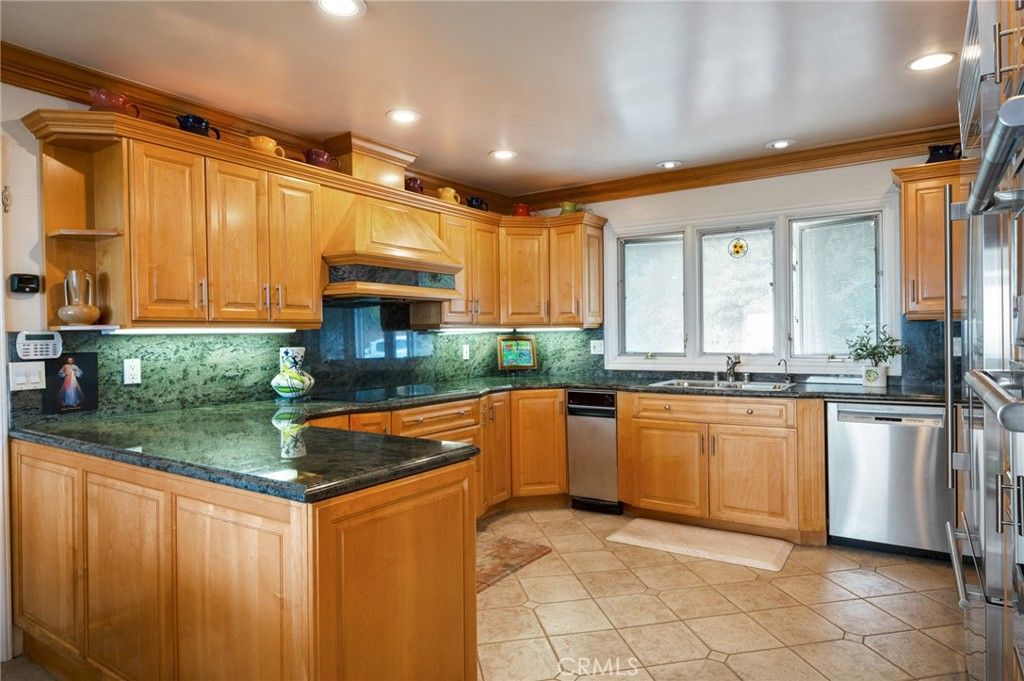 Image 17 of property listing at 6309 Via Colinita, Rancho Palos Verdes, CA 90275