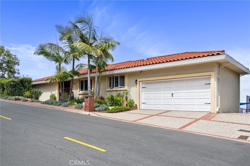 Image 3 of property listing at 6309 Via Colinita, Rancho Palos Verdes, CA 90275