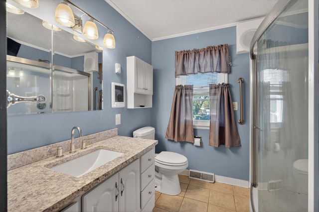 4116 83rd Street, Urbandale, IA 50322
