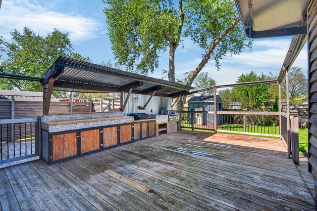 4116 83rd Street, Urbandale, IA 50322