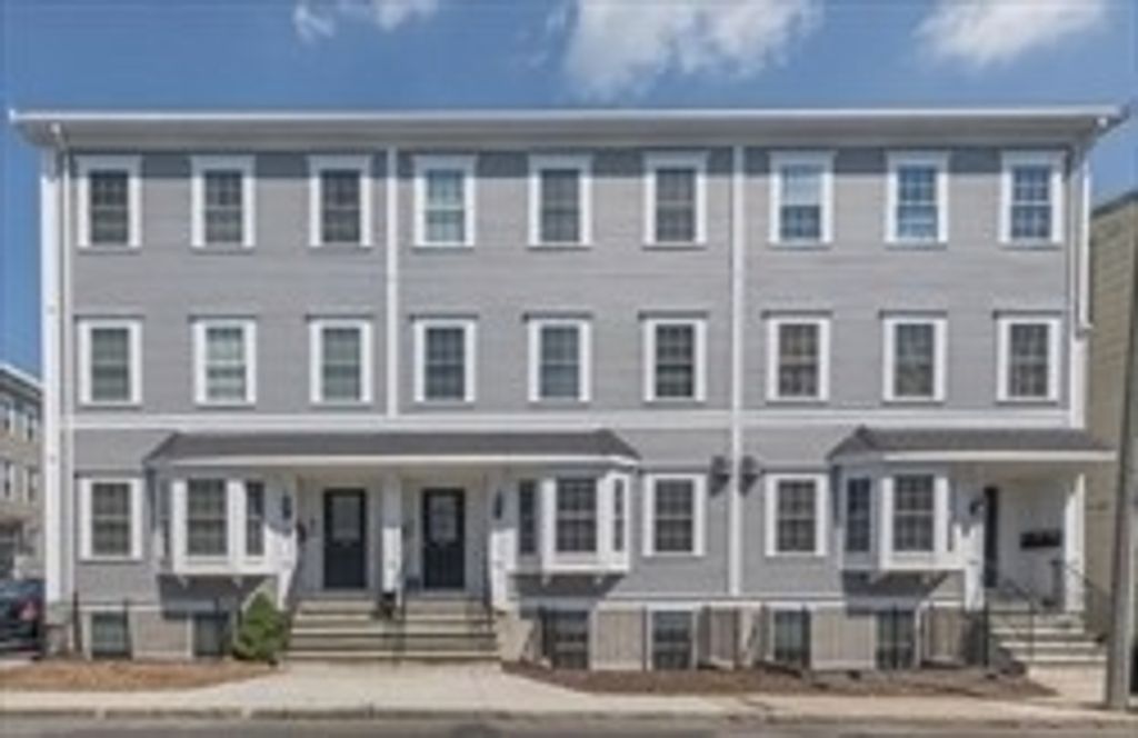 20 Ward 2, Boston, MA 02127