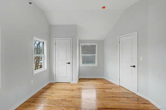 19 West side Avenue, Bay Shore, NY 11706