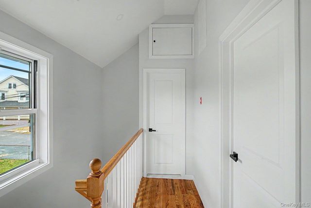 19 West side Avenue, Bay Shore, NY 11706