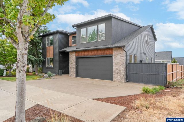 471 Eagle Feather St NW, Salem, OR 97304