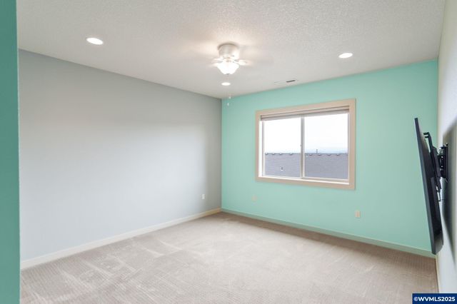 471 Eagle Feather St NW, Salem, OR 97304
