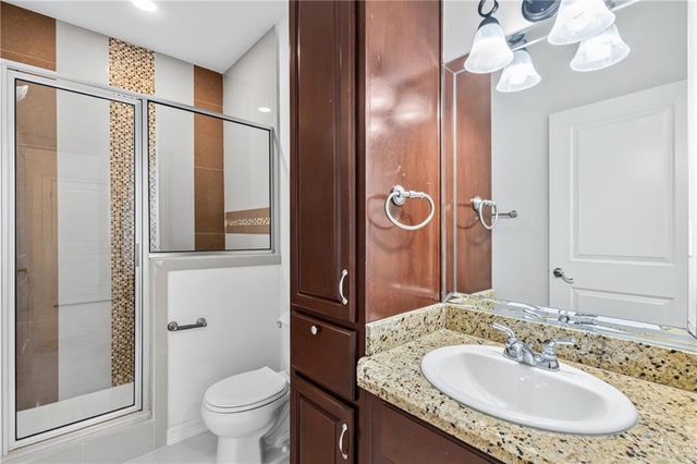 2441 E 8th Avenue, Mission, TX 78572