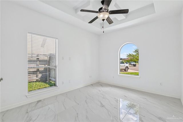 2441 E 8th Avenue, Mission, TX 78572