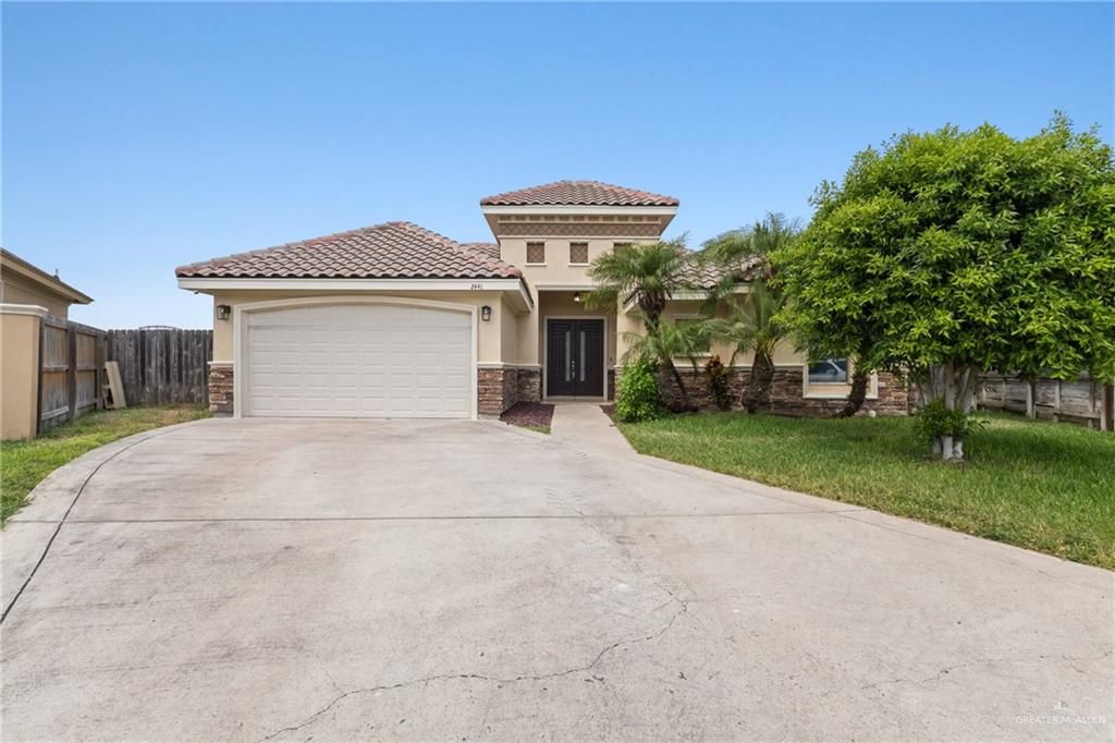2441 E 8th Avenue, Mission, TX 78572
