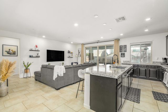 12558 Aviston Way, Rancho Cordova, CA 95742
