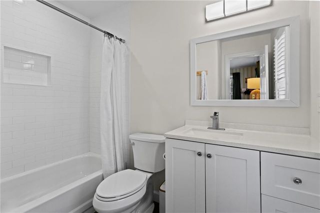1331 Stillwood Chase NE, Atlanta, GA 30306
