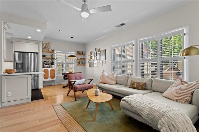 1331 Stillwood Chase NE, Atlanta, GA 30306