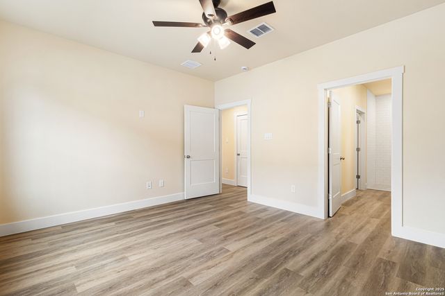 302 Riley Way, Kerrville, TX 78028