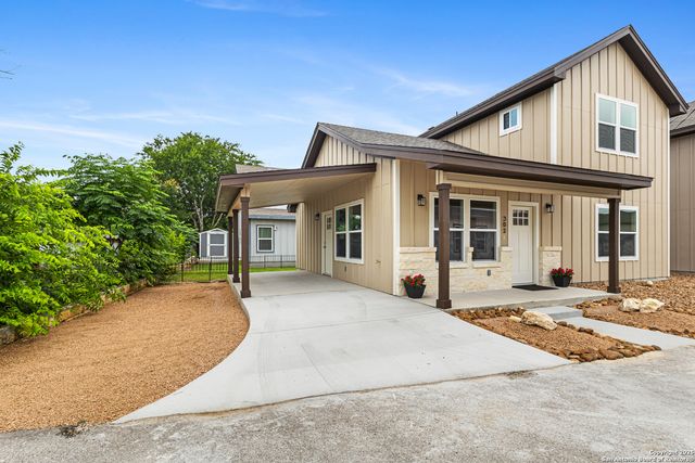 302 Riley Way, Kerrville, TX 78028