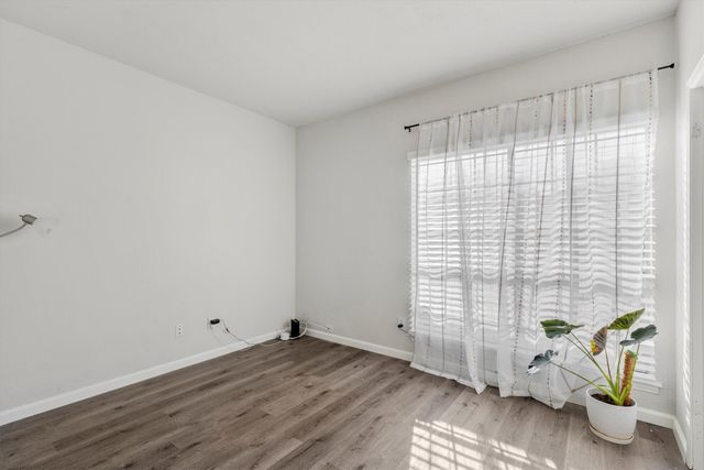 3550 Country Square Drive 111, Carrollton, TX 75006