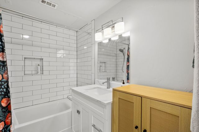 3550 Country Square Drive 111, Carrollton, TX 75006