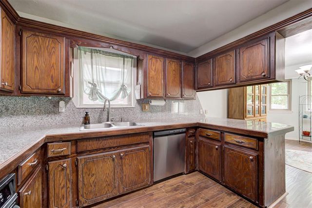8904 N Markwell Avenue, Oklahoma City, OK 73132