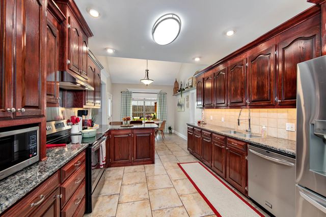 197 Lansdown Drive, Houma, LA 70360