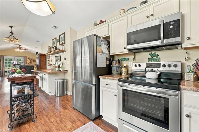 516 Old Embler Road, Thomasville, NC 27360
