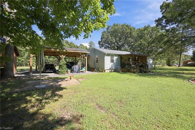 516 Old Embler Road, Thomasville, NC 27360