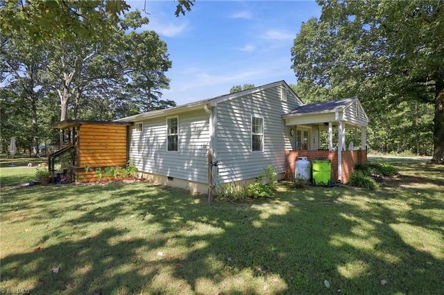 516 Old Embler Road, Thomasville, NC 27360