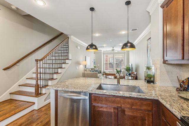 3950 Floyd Street 4, Houston, TX 77007
