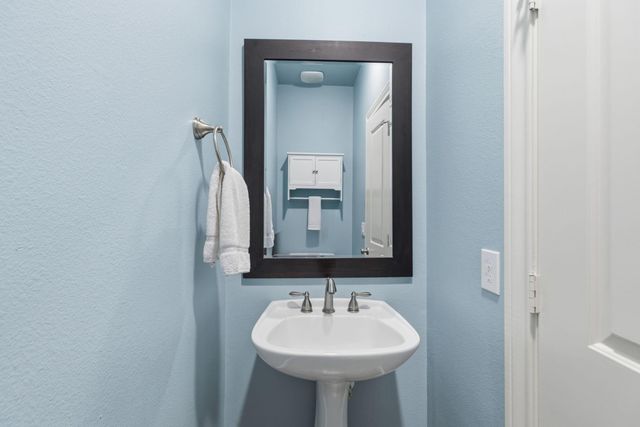 3950 Floyd Street 4, Houston, TX 77007