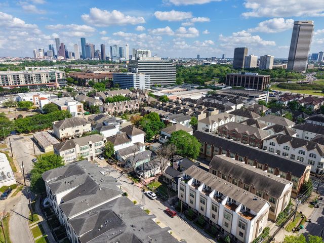 3950 Floyd Street 4, Houston, TX 77007
