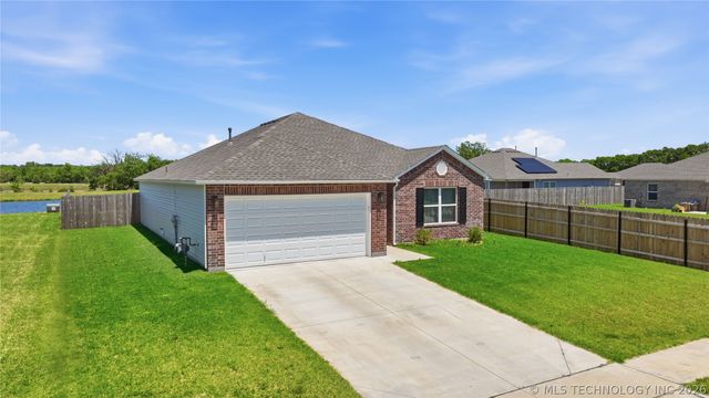 29217 E 78th Street S, Broken Arrow, OK 74014
