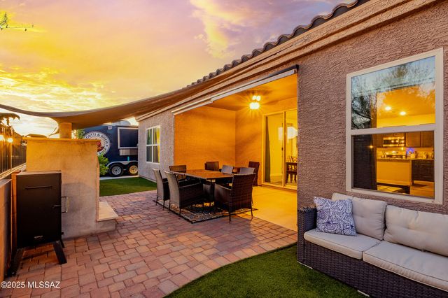 223 W Sg Posey Street, Vail, AZ 85641