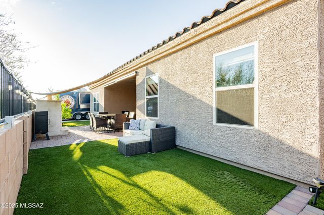 223 W Sg Posey Street, Vail, AZ 85641