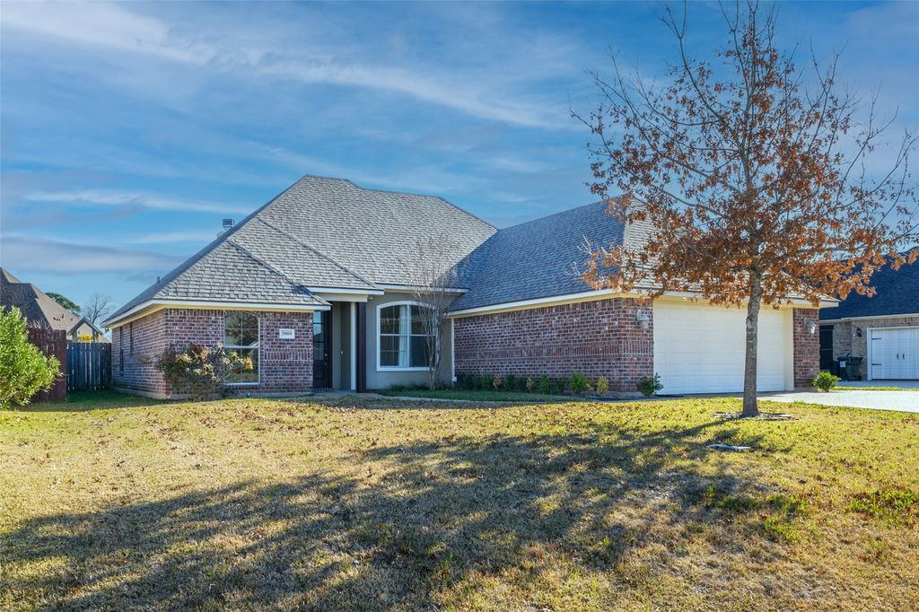 3909 Le Brooke Lane, Benton, LA 71006
