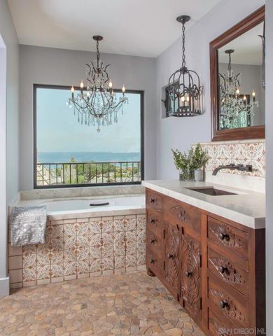 4424 Algeciras, San Diego, CA 92107