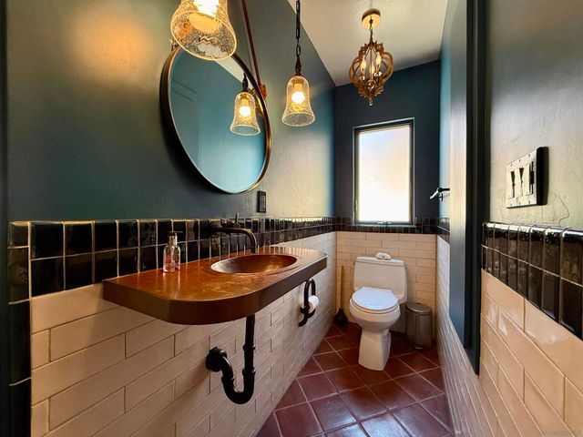 4424 Algeciras, San Diego, CA 92107