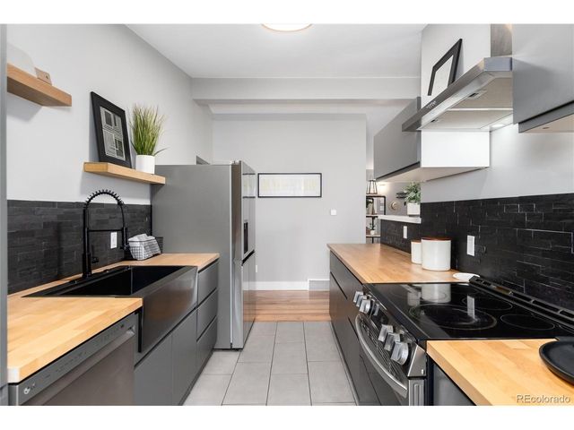 5819 W Elmhurst Dr, Littleton, CO 80128