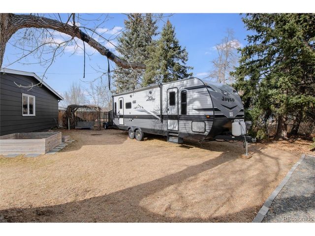 5819 W Elmhurst Dr, Littleton, CO 80128