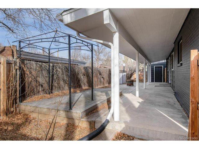 5819 W Elmhurst Dr, Littleton, CO 80128