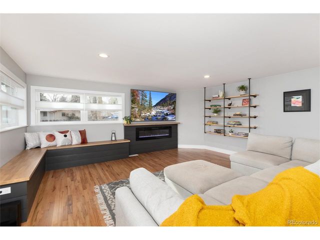 5819 W Elmhurst Dr, Littleton, CO 80128