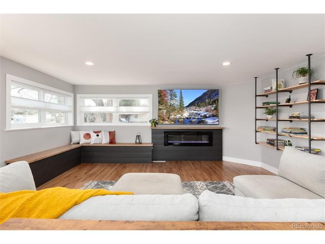 5819 W Elmhurst Dr, Littleton, CO 80128